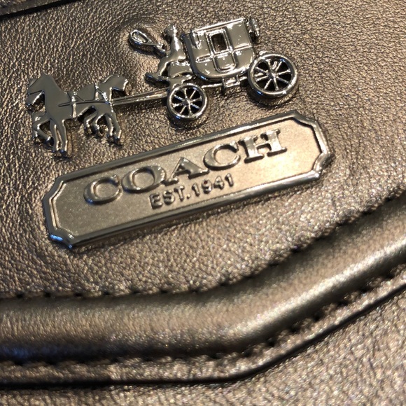 Coach wristlet - Picture 2 of 2